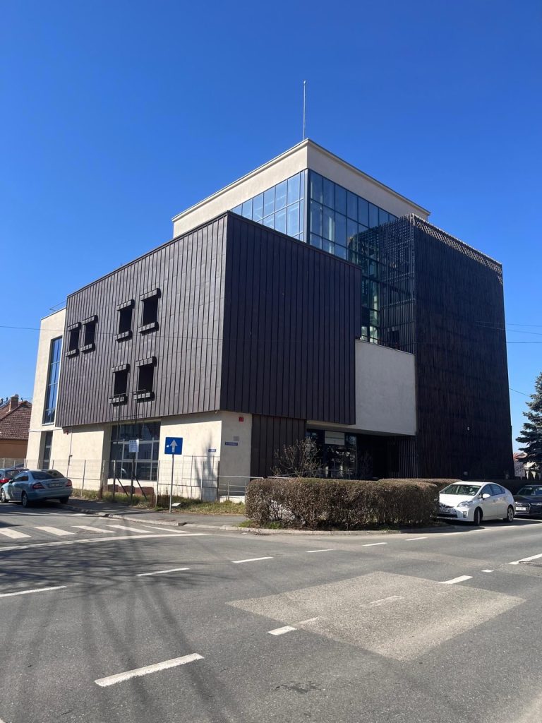 Adaptarea constructivă și energetică a sediului APM Sibiu 21
