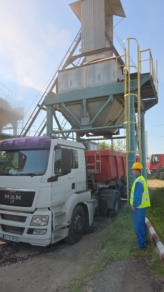 Gorj - Stație de asfalt 20